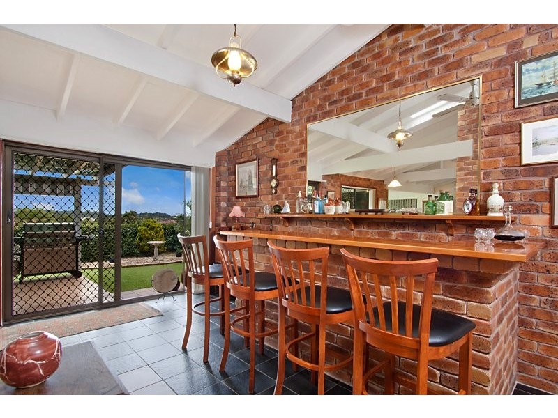 39 Castlecrag Avenue, Banora Point NSW 2486