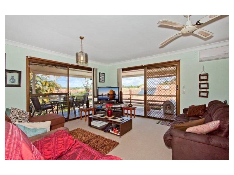 1/8 Mariners Crescent, Banora Point NSW 2486
