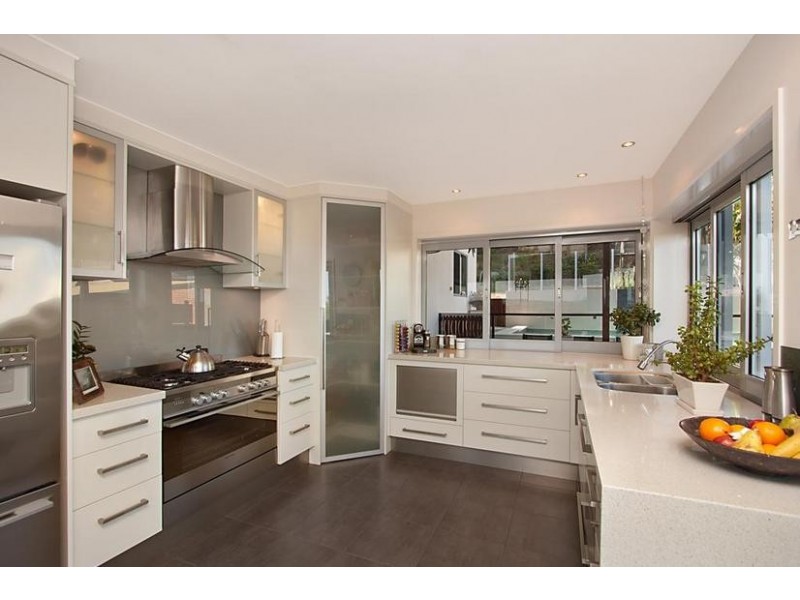 7 Mariners Crescent, Banora Point NSW 2486