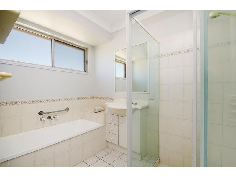 4/1 Kentia Crescent, Banora Point NSW 2486