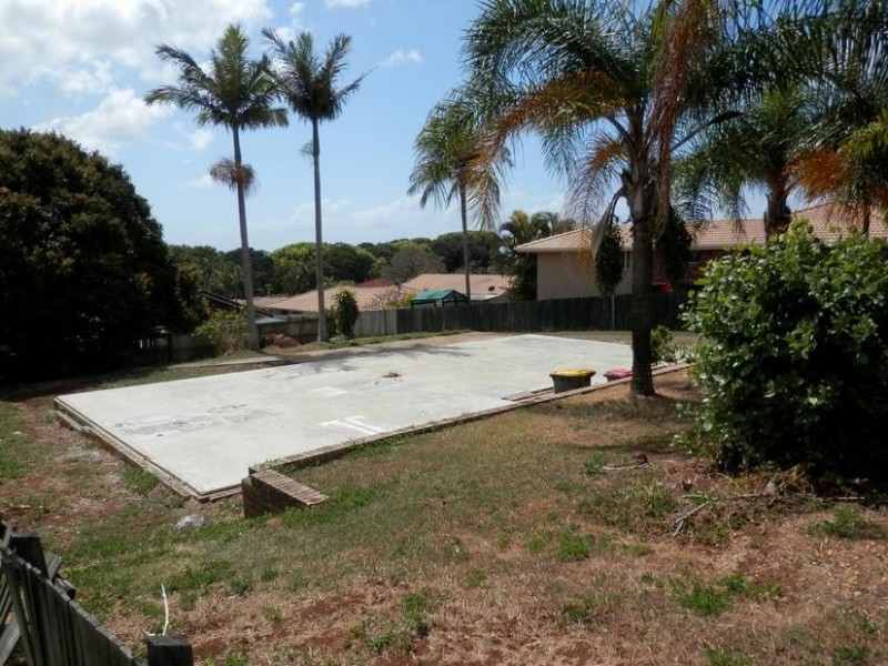 14 Manuka Road, Banora Point NSW 2486