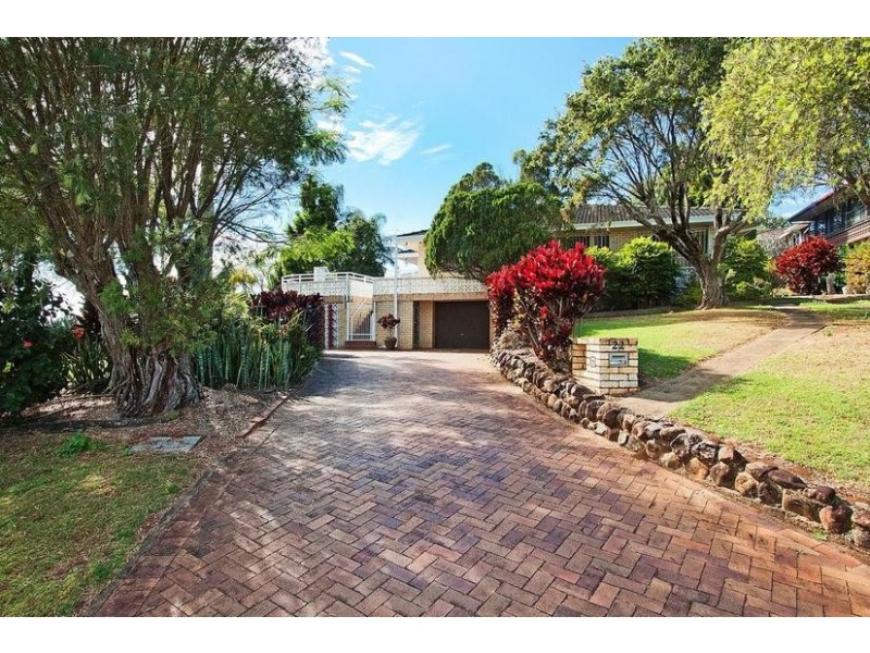 22 Anthony Ave, Banora Point NSW 2486