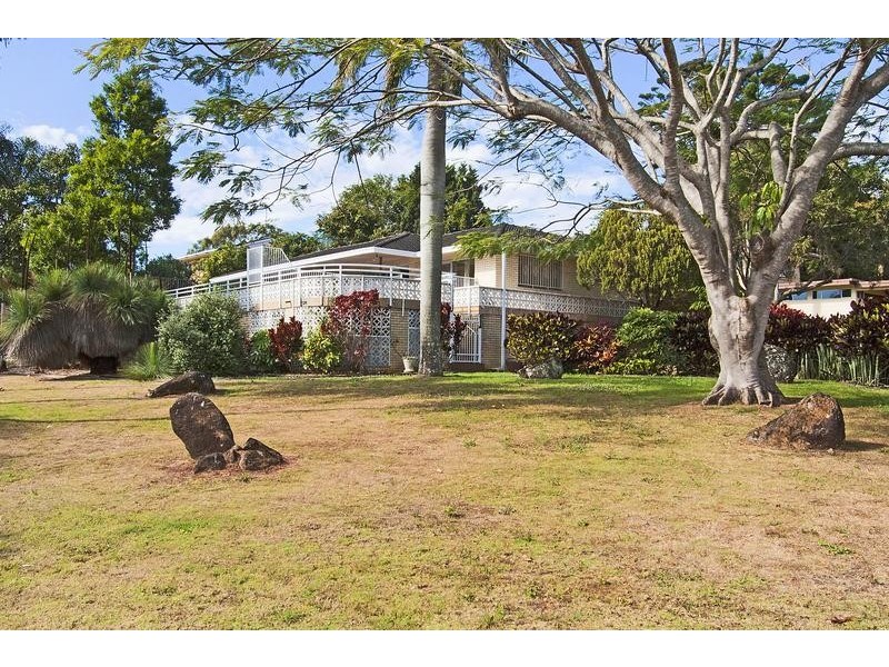 22 Anthony Ave, Banora Point NSW 2486
