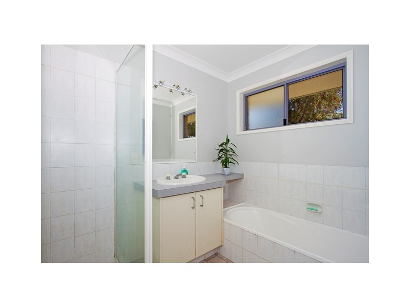 72 Glen Ayr Drive, Banora Point NSW 2486