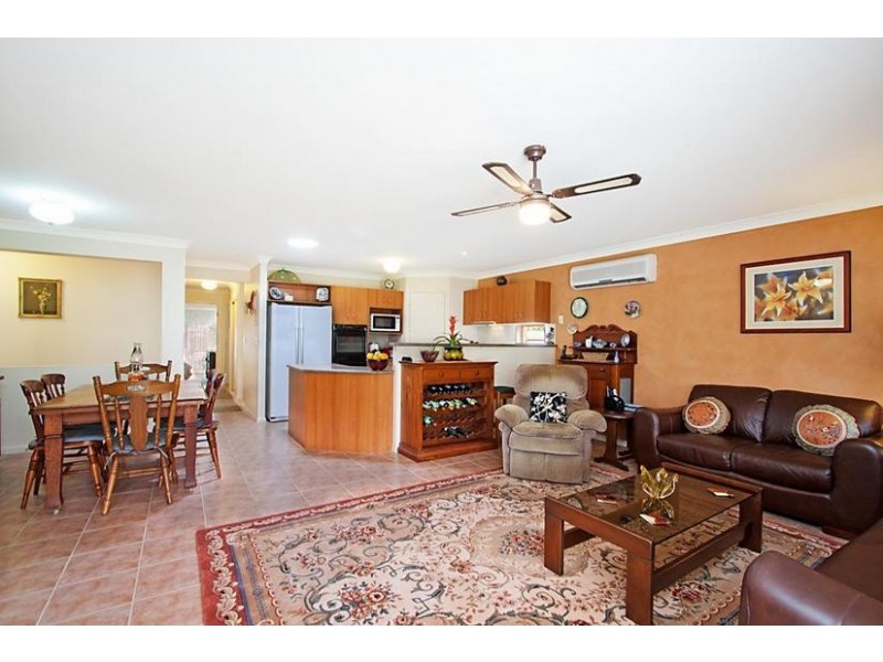 2 Semillon Court, Banora Point NSW 2486
