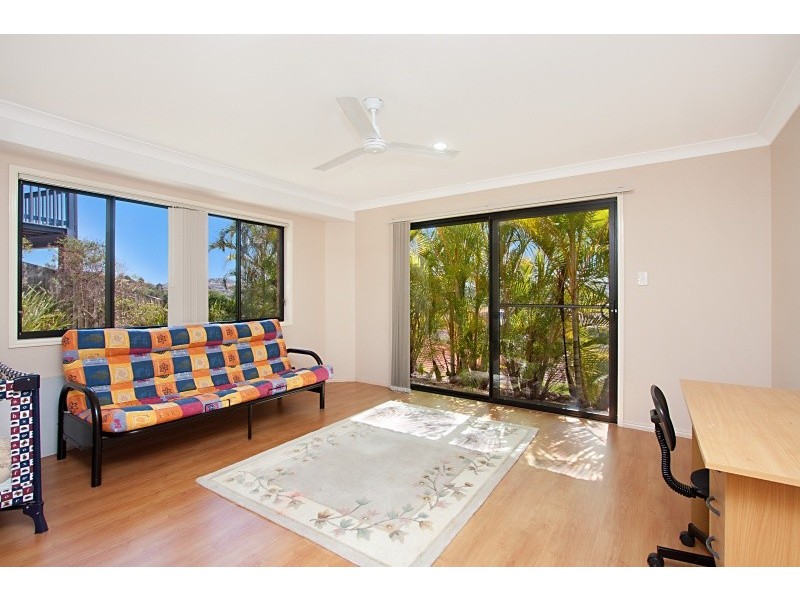 34 St Andrews Way, Banora Point NSW 2486