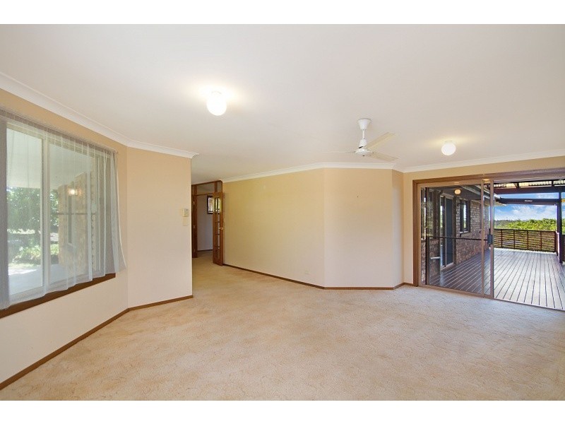 6 Summit Drive, Banora Point NSW 2486