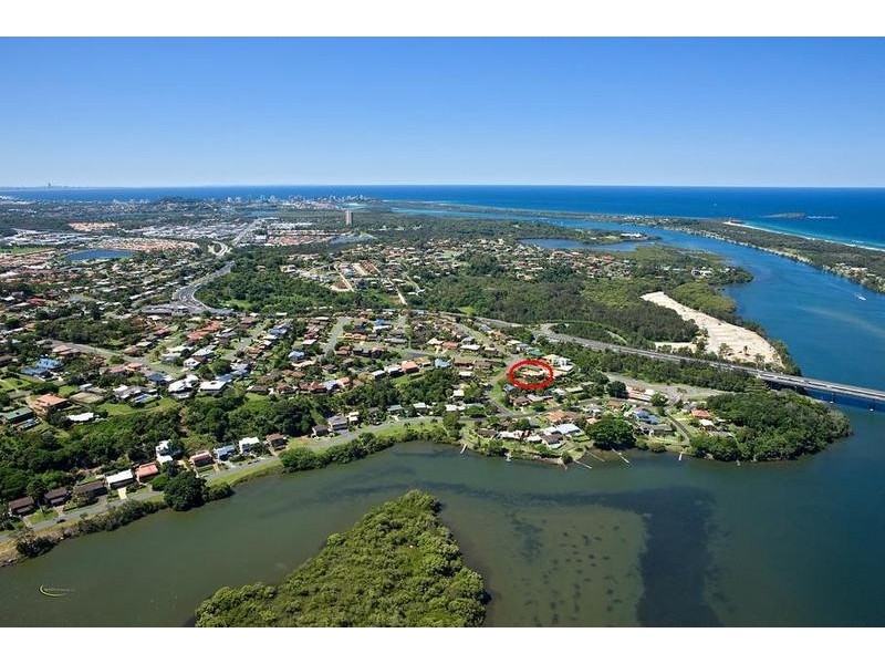6 Summit Drive, Banora Point NSW 2486