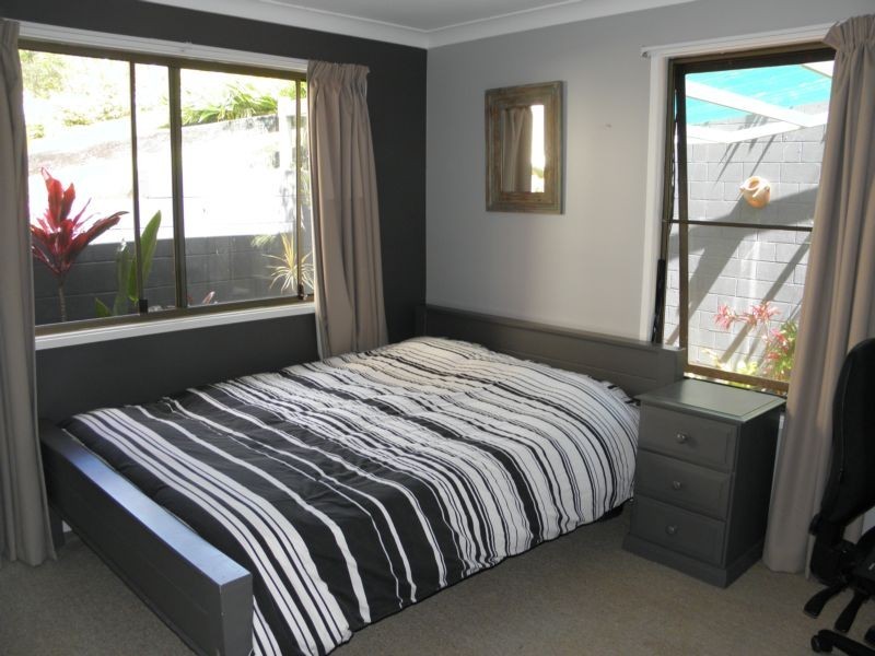 11 Piggabeen Road, Tweed Heads West NSW 2485