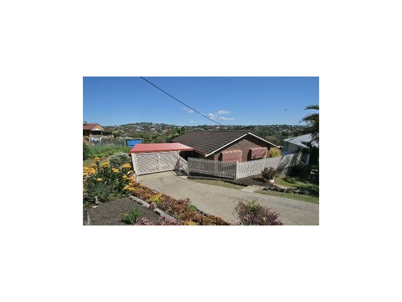 3 Cominan Avenue, Banora Point NSW 2486