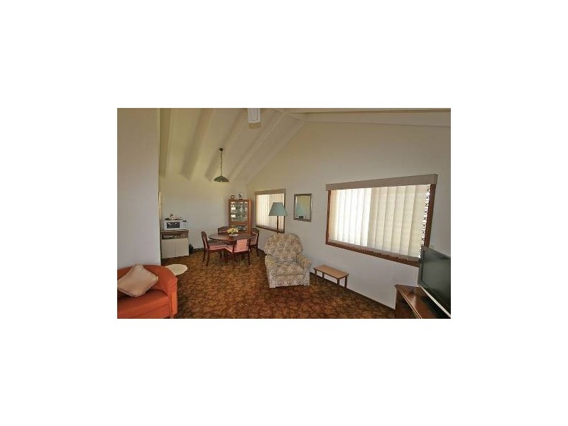 3 Cominan Avenue, Banora Point NSW 2486