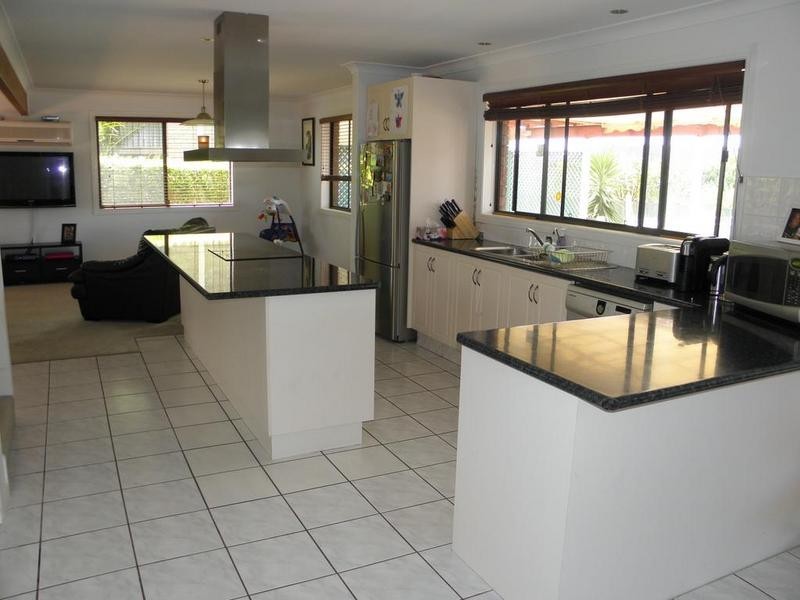 7 Echuca Crescent, Banora Point NSW 2486