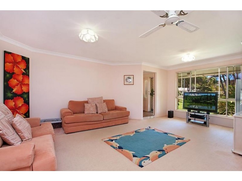 40 Henry Lawson Drive, Terranora NSW 2486