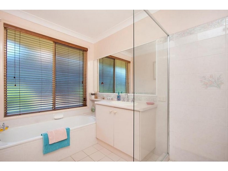 40 Henry Lawson Drive, Terranora NSW 2486