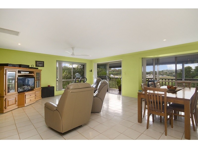 6 Merino Place, Terranora NSW 2486