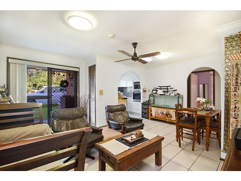 2/84 Blundell Boulevard, Tweed Heads South NSW 2486