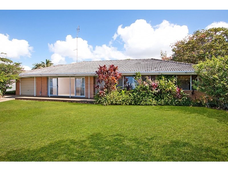 9 Pacific Drive, Banora Point NSW 2486