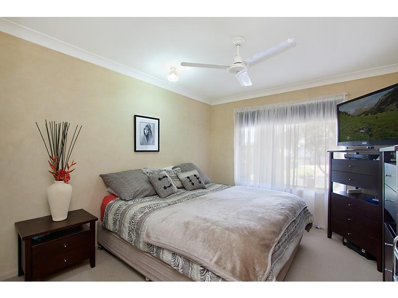 1 Golfview Court, Banora Point NSW 2486