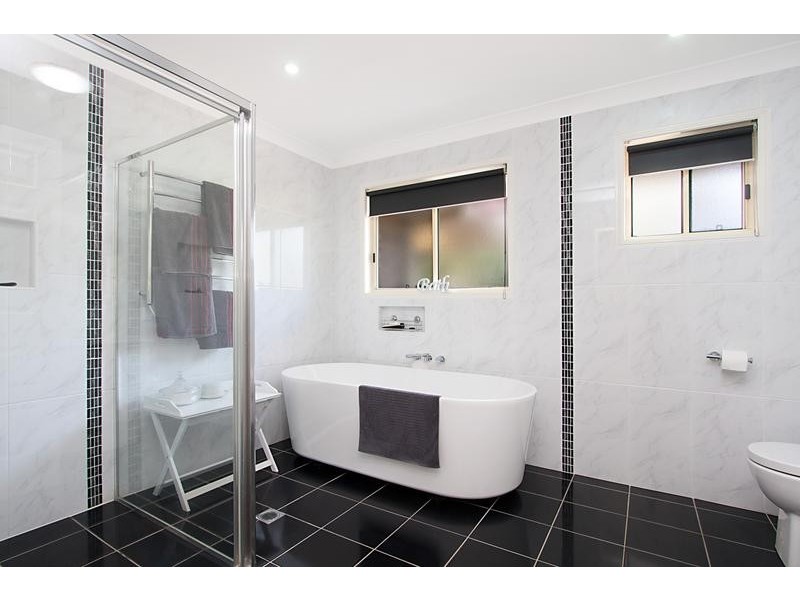 1 Golfview Court, Banora Point NSW 2486