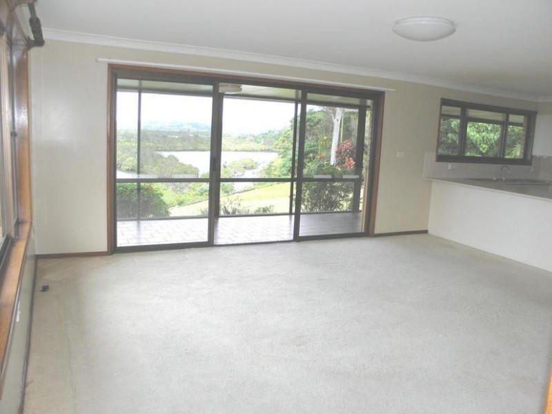 18 Uniacke Drive, Banora Point NSW 2486