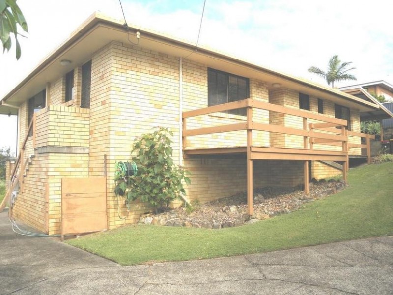 18 Uniacke Drive, Banora Point NSW 2486