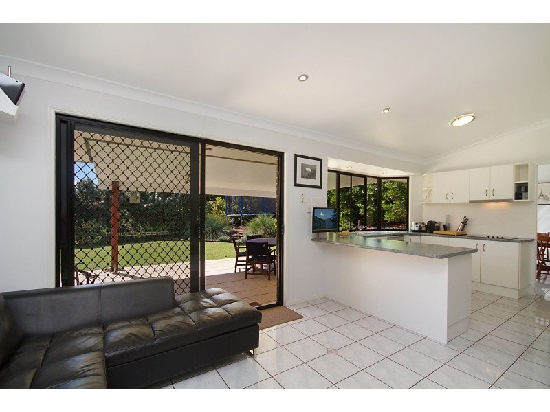 16 Rosslea Ct, Banora Point NSW 2486