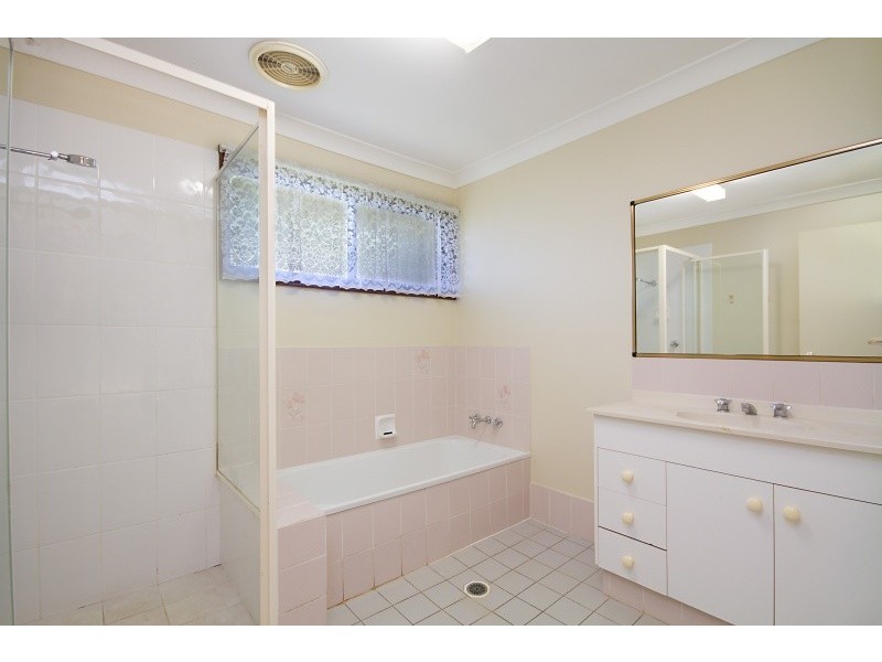 14 Coolabah Court, Banora Point NSW 2486