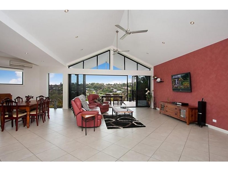 7 Dromara Ct, Banora Point NSW 2486