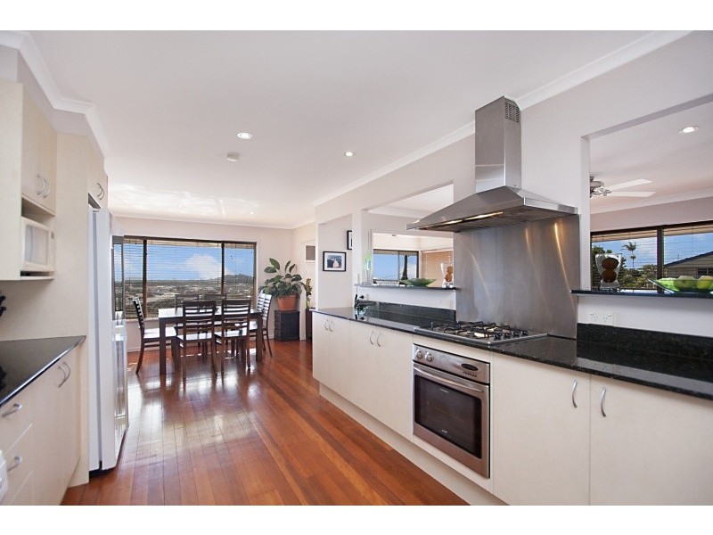 24 Laura Street, Banora Point NSW 2486