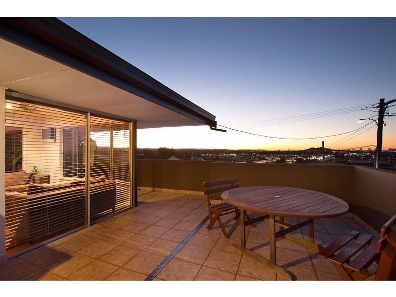 24 Laura Street, Banora Point NSW 2486