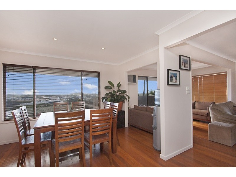 24 Laura Street, Banora Point NSW 2486