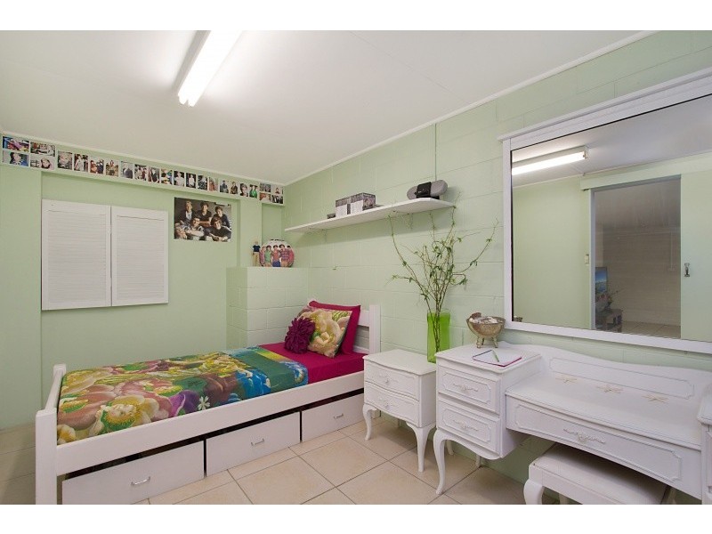 24 Laura Street, Banora Point NSW 2486