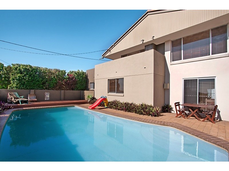 24 Laura Street, Banora Point NSW 2486