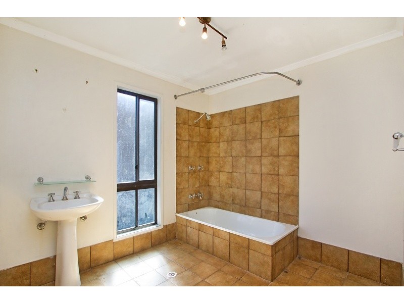 24 Lalina Avenue, Tweed Heads West NSW 2485