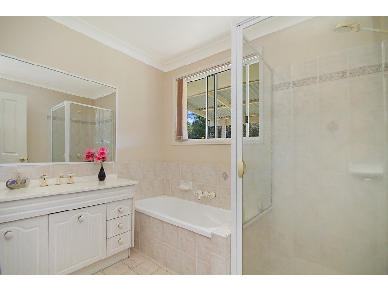 48 Clonakilty Close, Banora Point NSW 2486