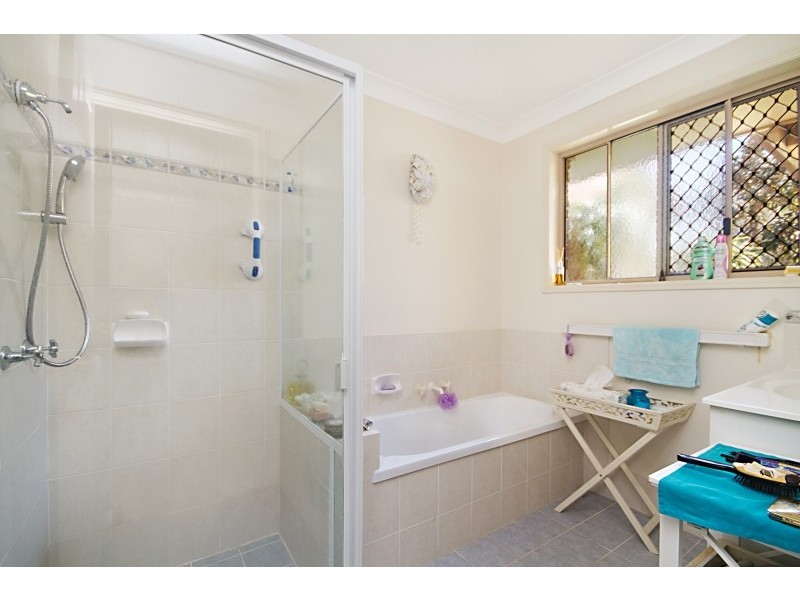 1/19 Riversdale Boulevard, Banora Point NSW 2486