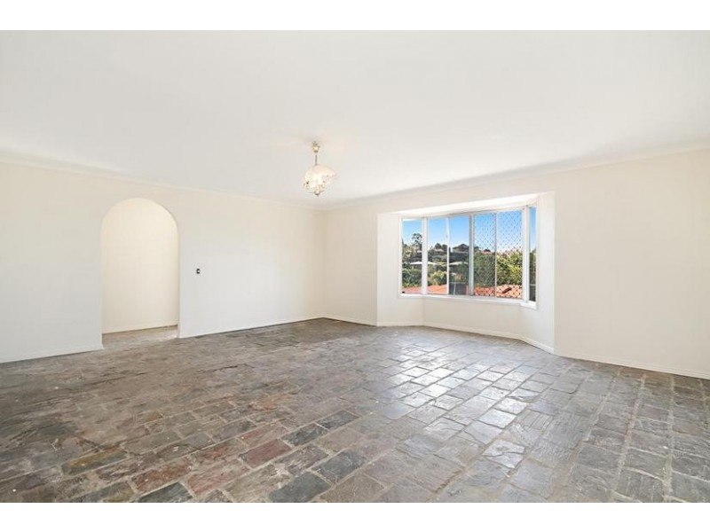 51 Clonakilty Close, Banora Point NSW 2486