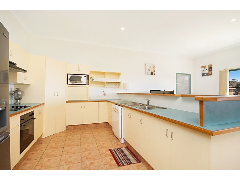 7 Rosslea Court, Banora Point NSW 2486