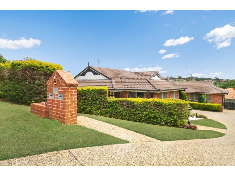 2/24 Manuka Road, Banora Point NSW 2486