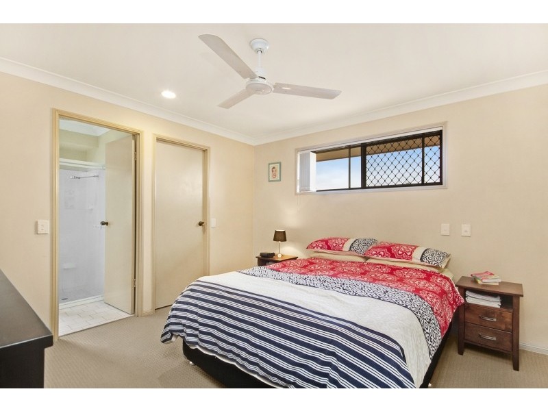 2/24 Manuka Road, Banora Point NSW 2486
