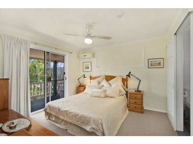 104 Lochlomond Drive, Banora Point NSW 2486