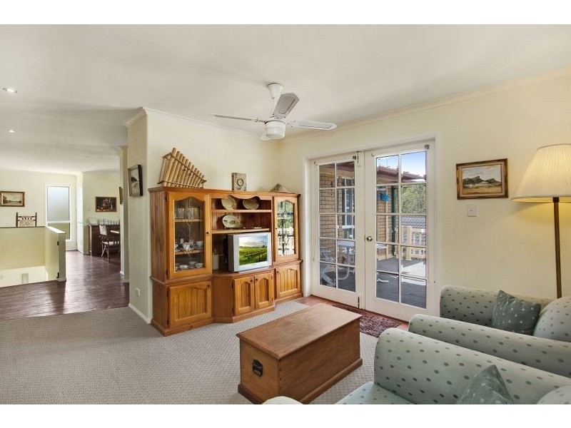 104 Lochlomond Drive, Banora Point NSW 2486