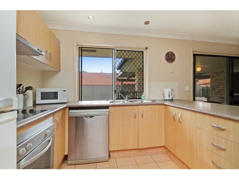 2/44 Clonakilty Close, Banora Point NSW 2486