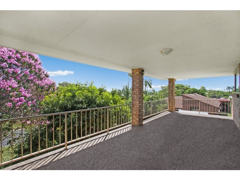 19 Bluegum Blvd, Banora Point NSW 2486