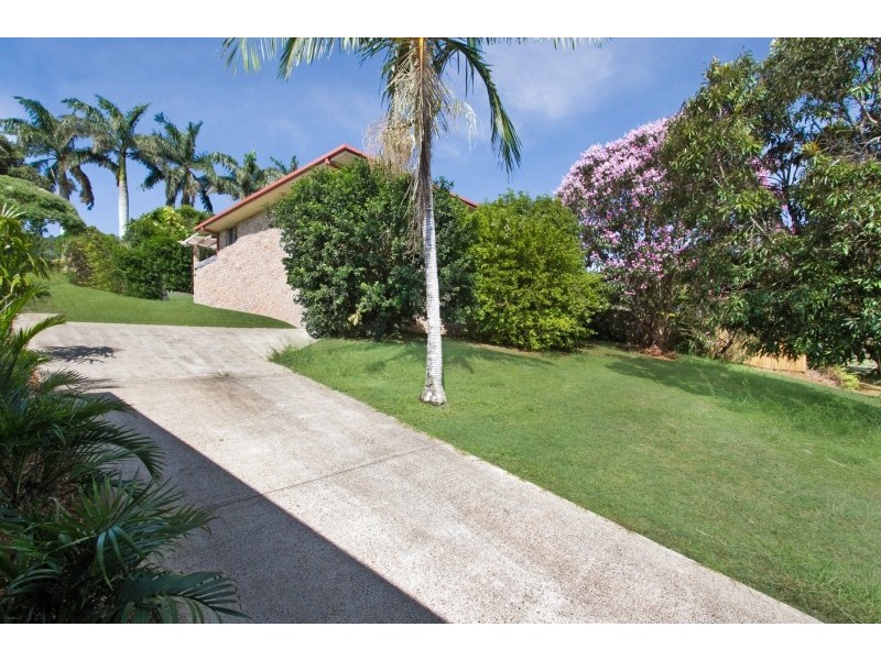 19 Bluegum Blvd, Banora Point NSW 2486