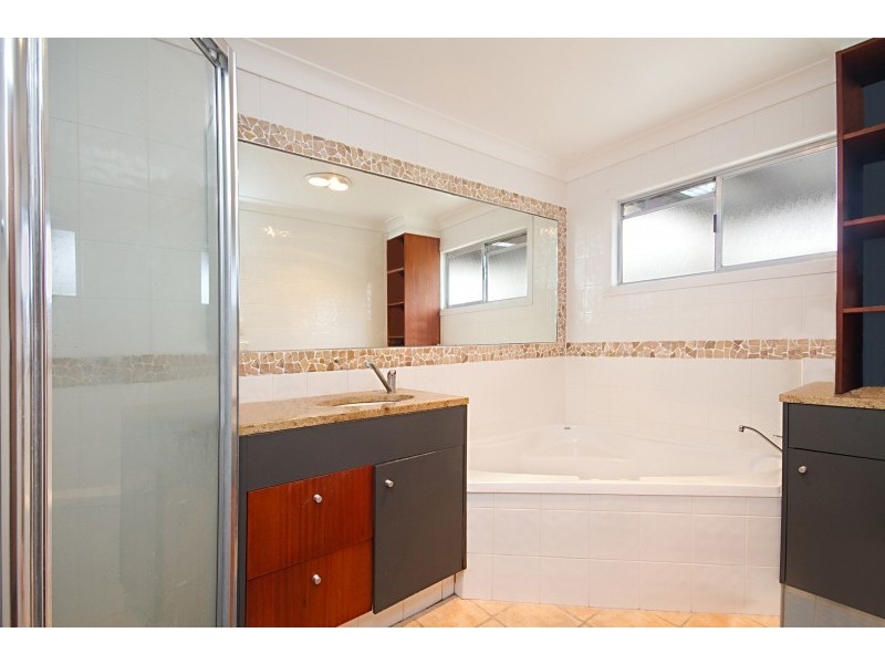 10 Sunset Blvd, Tweed Heads West NSW 2485