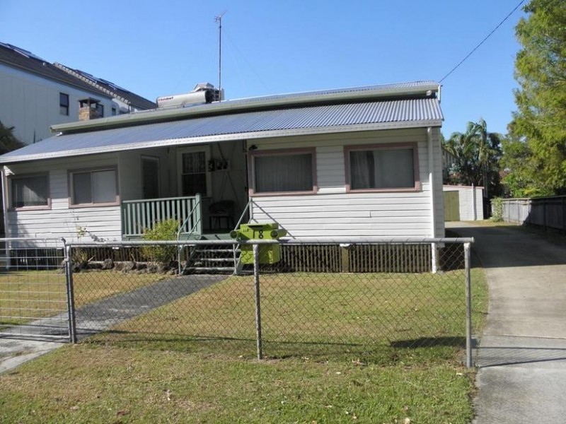 18 Kirkwood Road, Tweed Heads South NSW 2486