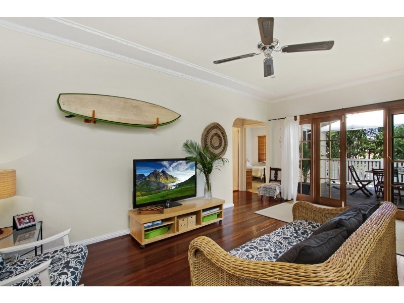 9 Sunshine Avenue, Tweed Heads South NSW 2486