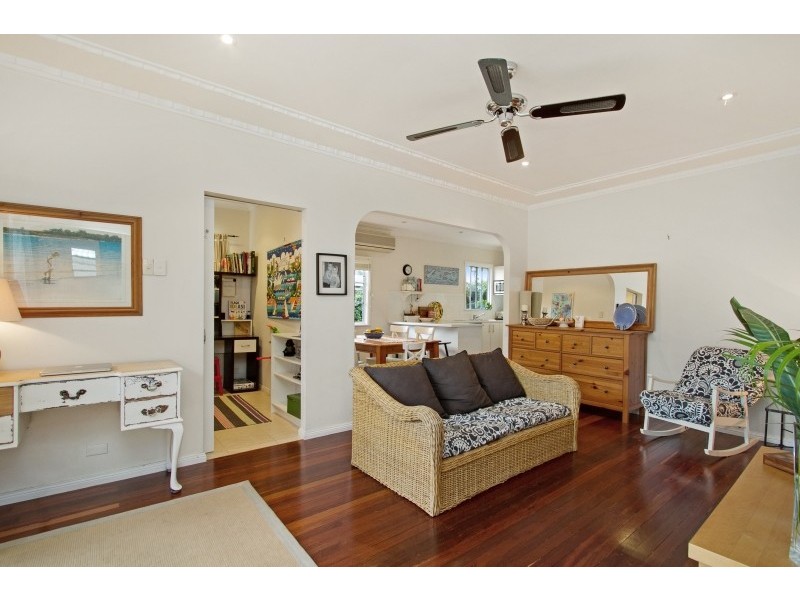 9 Sunshine Avenue, Tweed Heads South NSW 2486