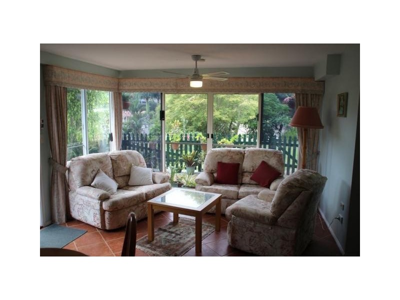 2//104 Lochlomond Drive, Banora Point NSW 2486